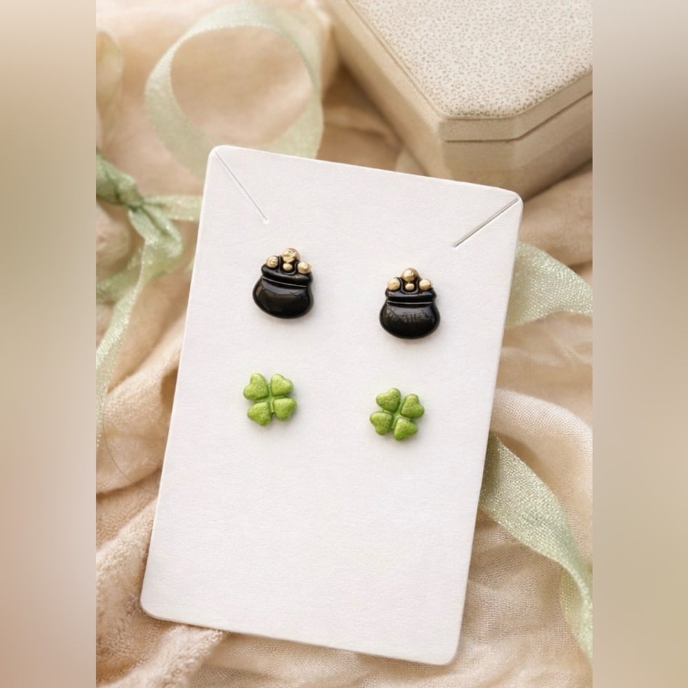 🍀✨ Lucky Stud Set – Pot of Gold + Shamrock Earrings ✨